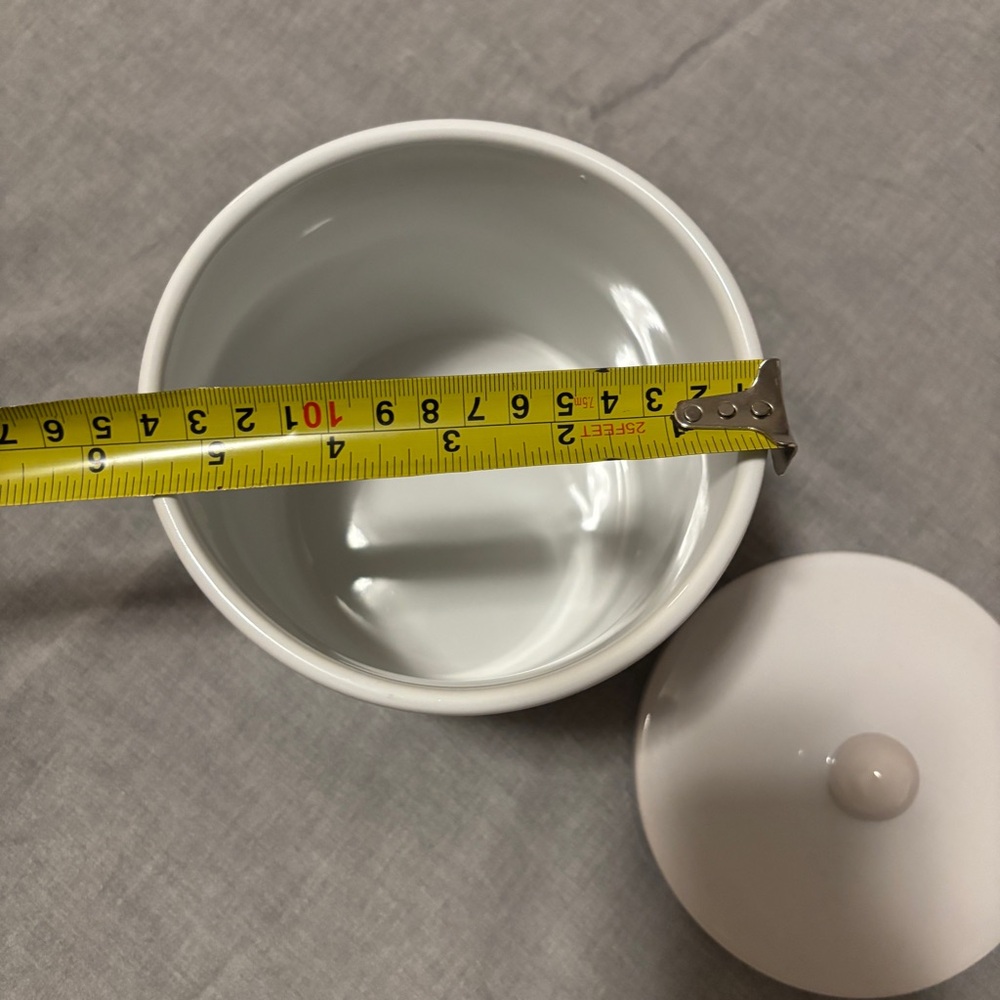 Peanuts White Ceramic Container - Picture 4 of 5